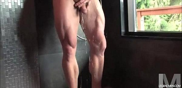  Muscle Man Shower - gaysexaddiction.blogspot.com